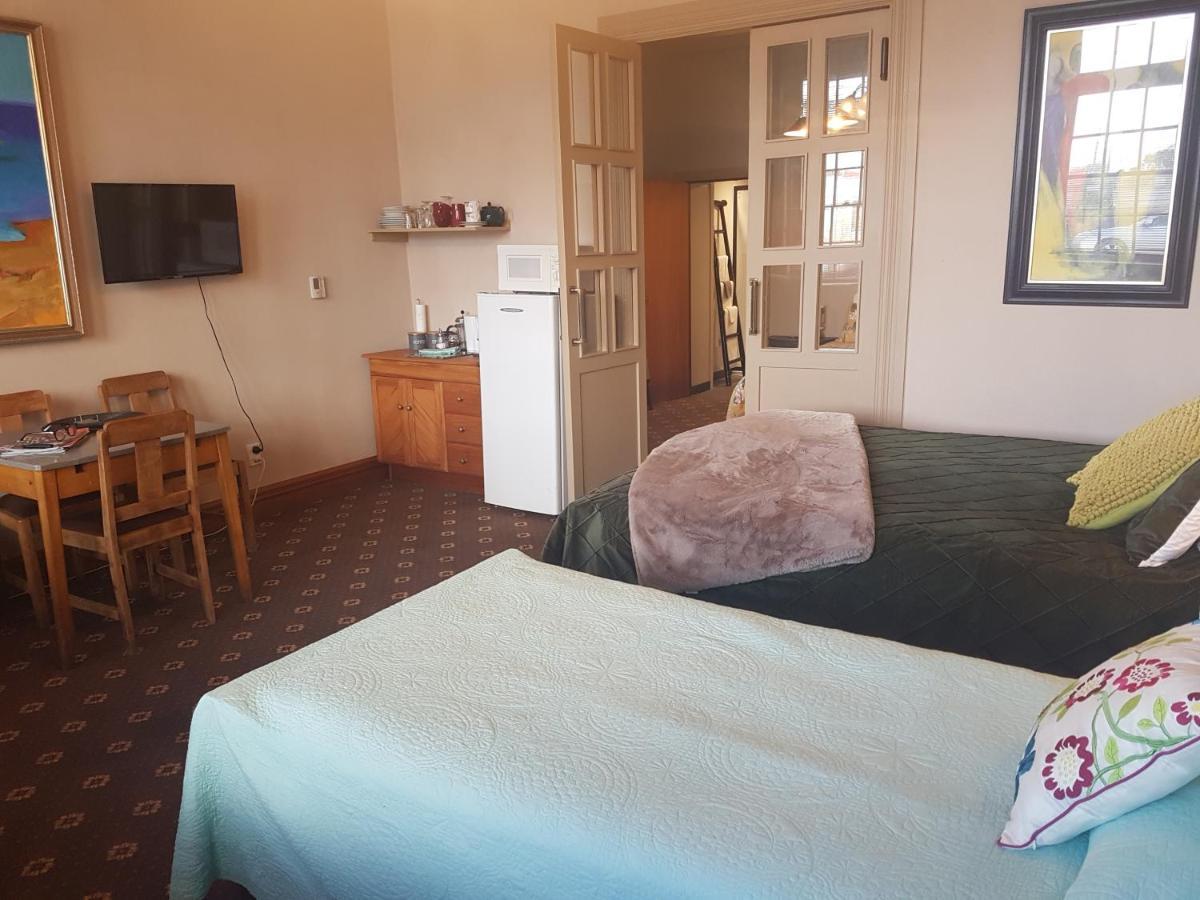 La Riviera Guesthouse Riverton 외부 사진